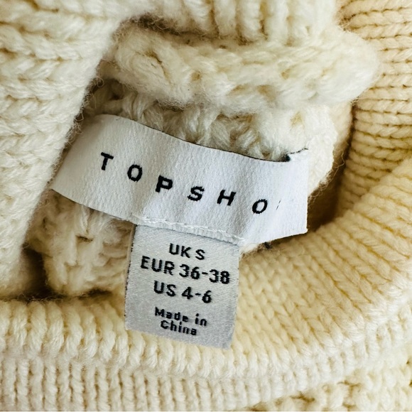 TopShop Cream Turtleneck Sweater Size 4-6 - Picture 9 of 10